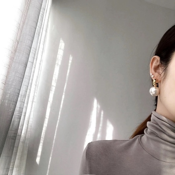 2 for $30-Elegant Teardrop Pearl Earrings - Picture 3 of 3